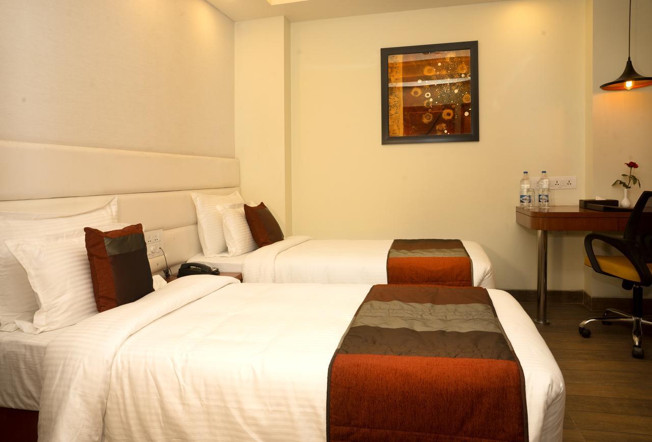 Hotel Amalfi Grand Patna  Zimmer foto