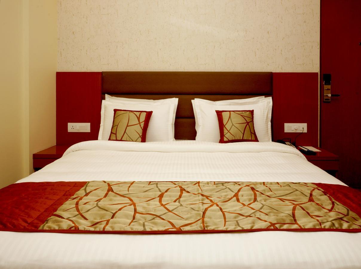 Hotel Amalfi Grand Patna  Zimmer foto